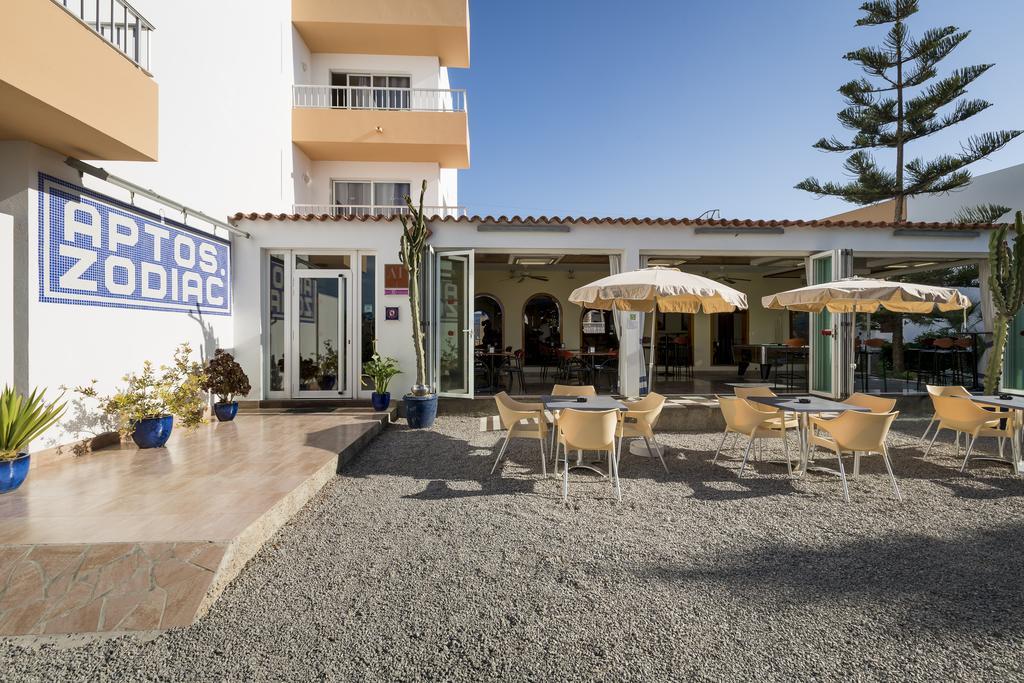 Apartamentos Zodiac Sant Antoni de Portmany Zewnętrze zdjęcie