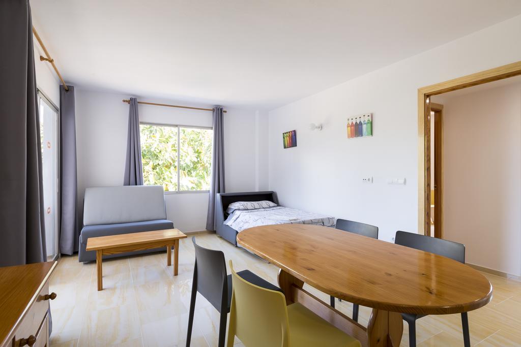 Apartamentos Zodiac Sant Antoni de Portmany Zewnętrze zdjęcie